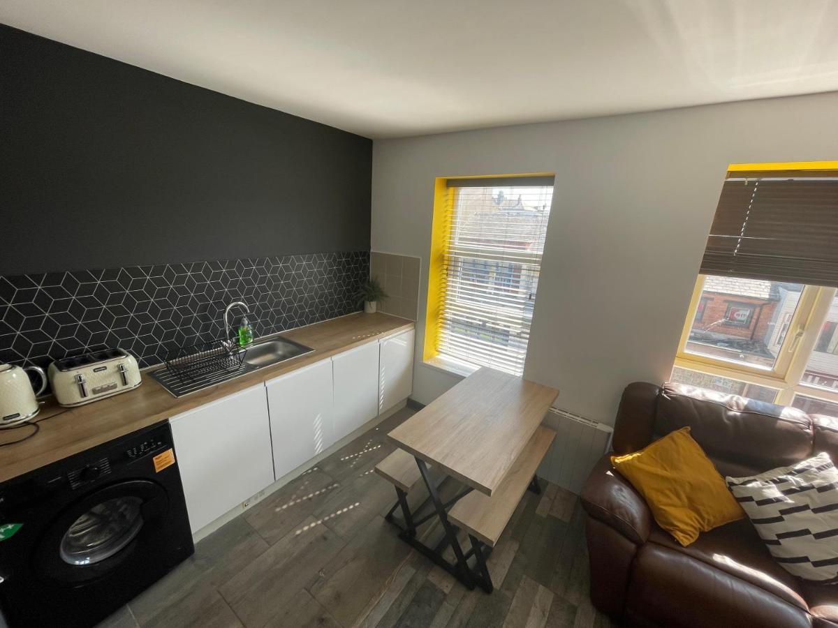 The Willow - Superb Spacious 3 Bed Room Apartment Blackpool Zewnętrze zdjęcie
